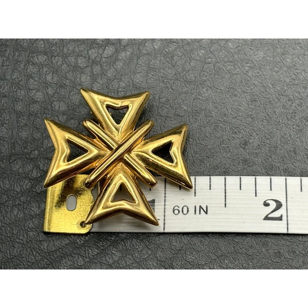 Napier Gold Tone Maltese Cross Brooch Pin Vintage Dimensional Textured EXC!